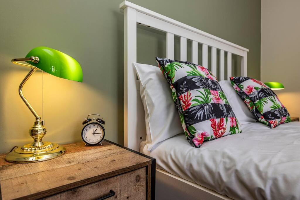 Dovecote House Beeston Private Parking 15Mins From Nottingham City Centre Close To Qmc Hospital Kültér fotó