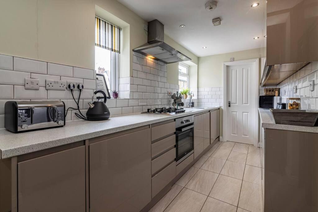 Dovecote House Beeston Private Parking 15Mins From Nottingham City Centre Close To Qmc Hospital Kültér fotó